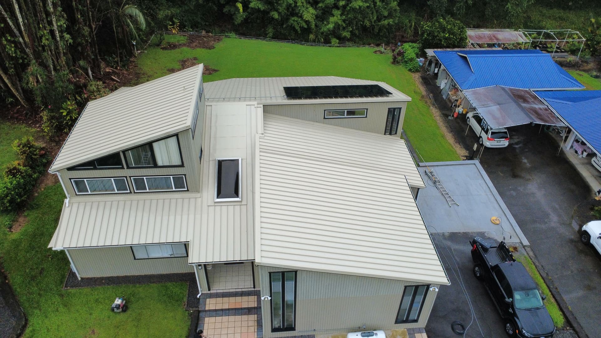 Gallery photos for Roof and Exterior Makeover in Ainako, Hilo: Image #1