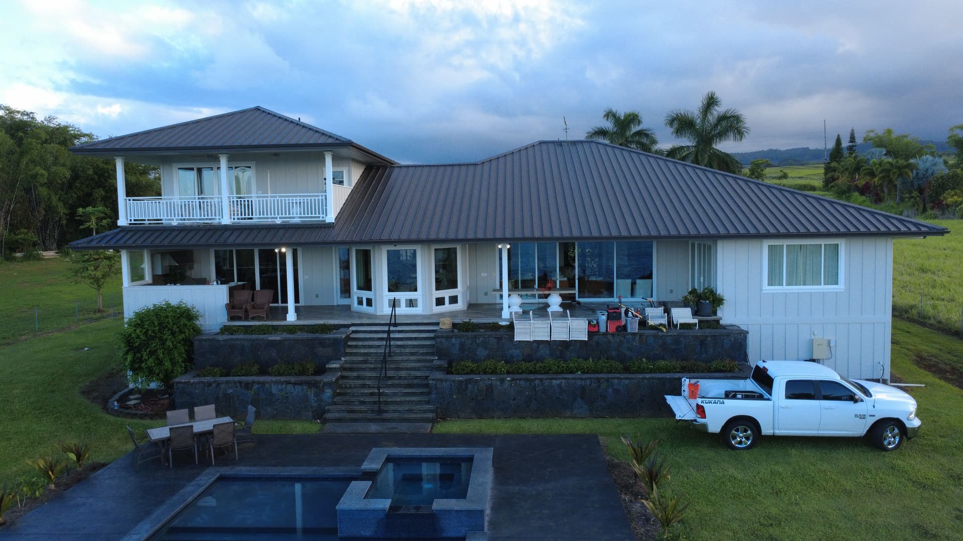 Gallery photos for Full Exterior Paint Job on a Hakalau Home Built to Last: Image #3