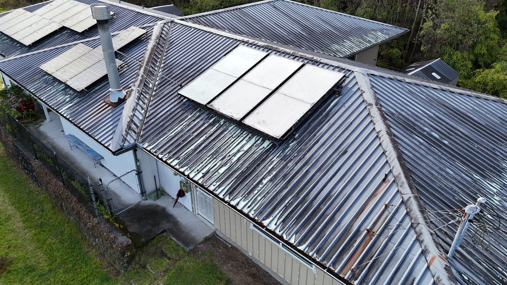 Gallery photos for Metal Roof Painting and Gutter Restoration in Mountain View HI: Image #3