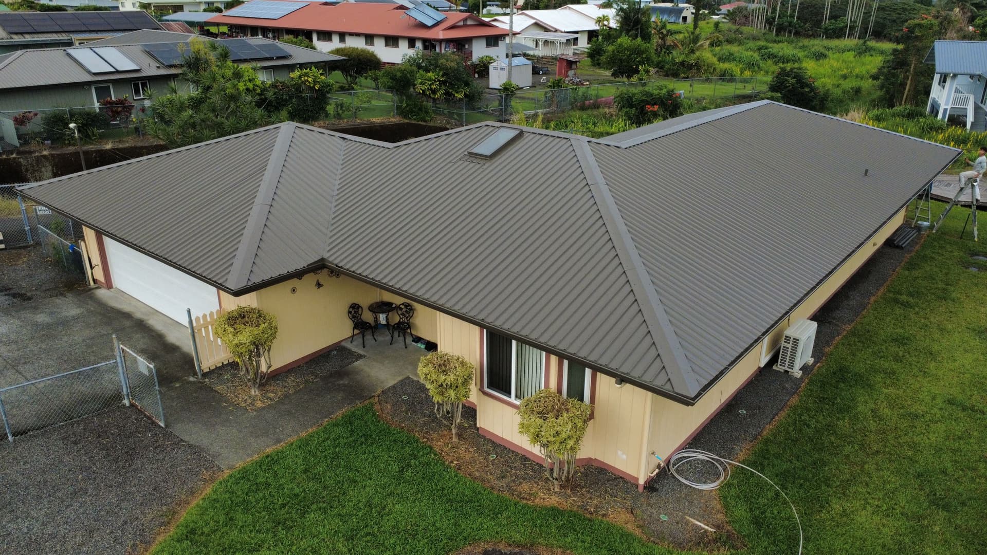 Hilo Home Gets a Full Roof Wash, Rust Treatment and Paint image