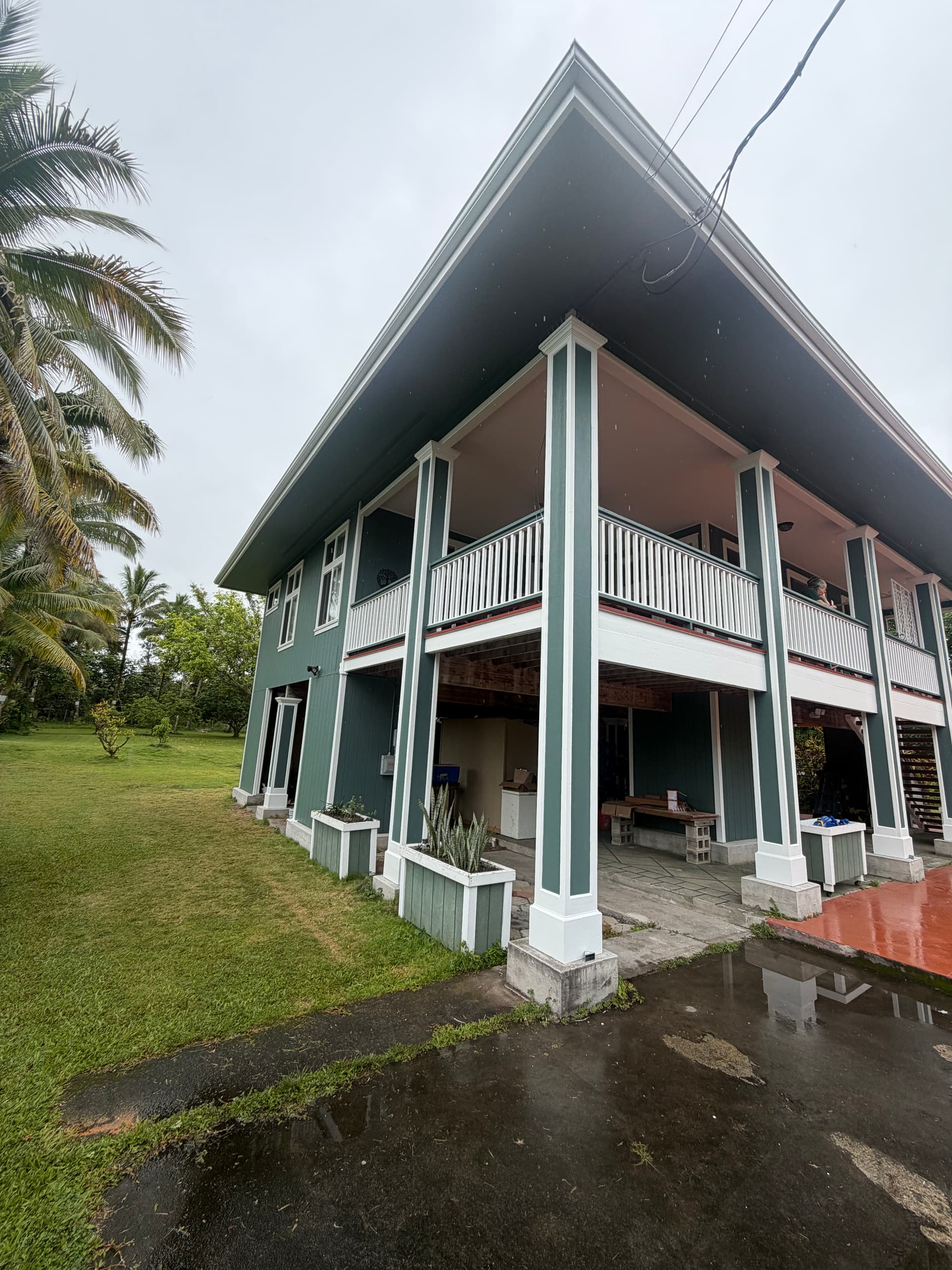 Gallery photos for Full Exterior Repaint on a Hawaii Home Done Right: Image #1