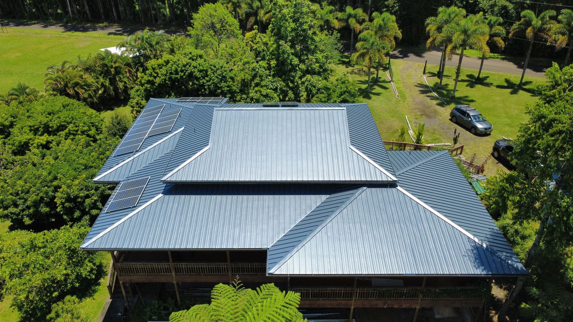 Gallery photos for Metal Roof Restoration on a Hawaii Home with Solar Panels: Image #9
