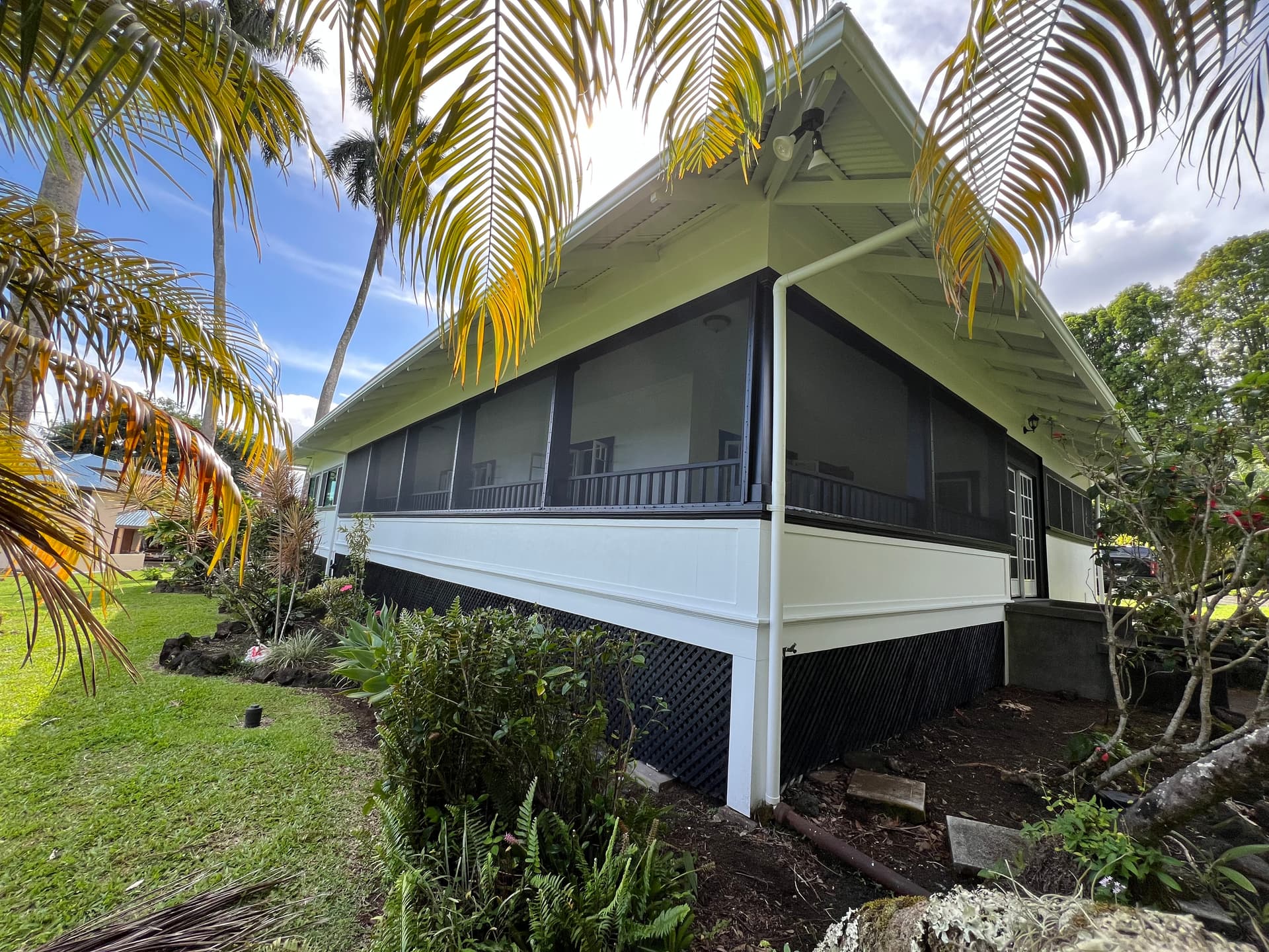 Gallery photos for Stunning Home Makeover in Hawaii's Tropical Paradise: Image #1