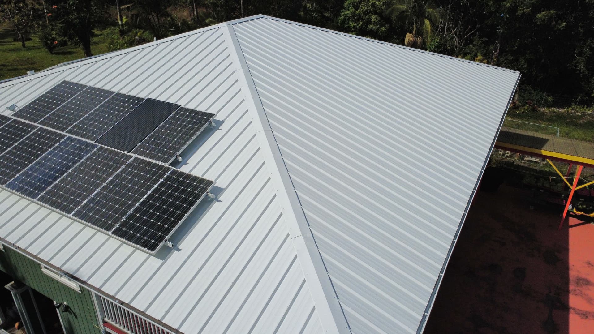 Gallery photos for Roof Transformation for a Solar-Powered Home: Image #9