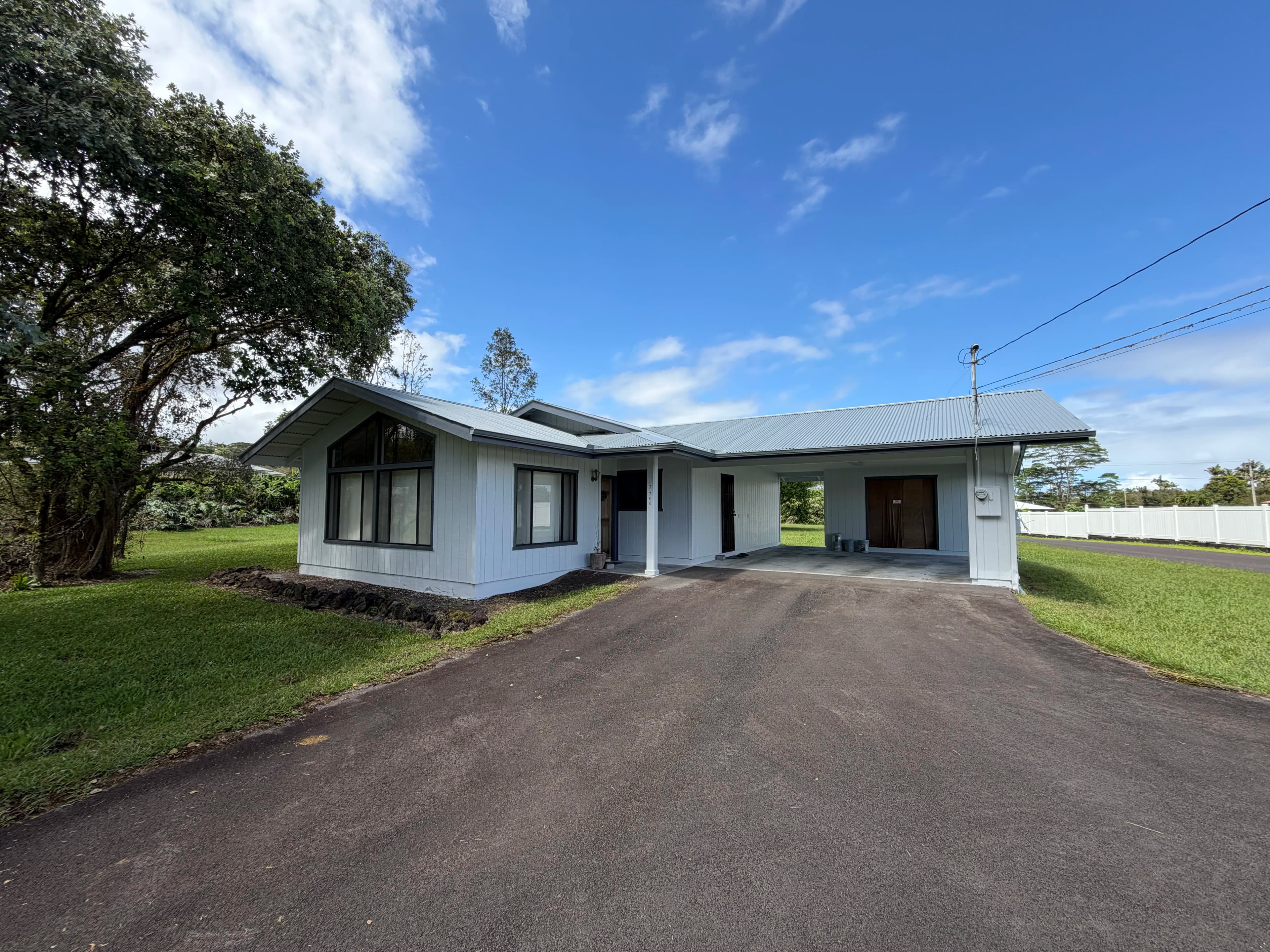 Project Full Exterior Restoration on a Hawaii Home - Peeling Paint to Clean Finish image