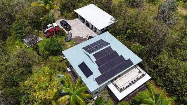 Gallery photos for Eco-Friendly Roof and Solar Panel Revamp in Keaau: Image #1