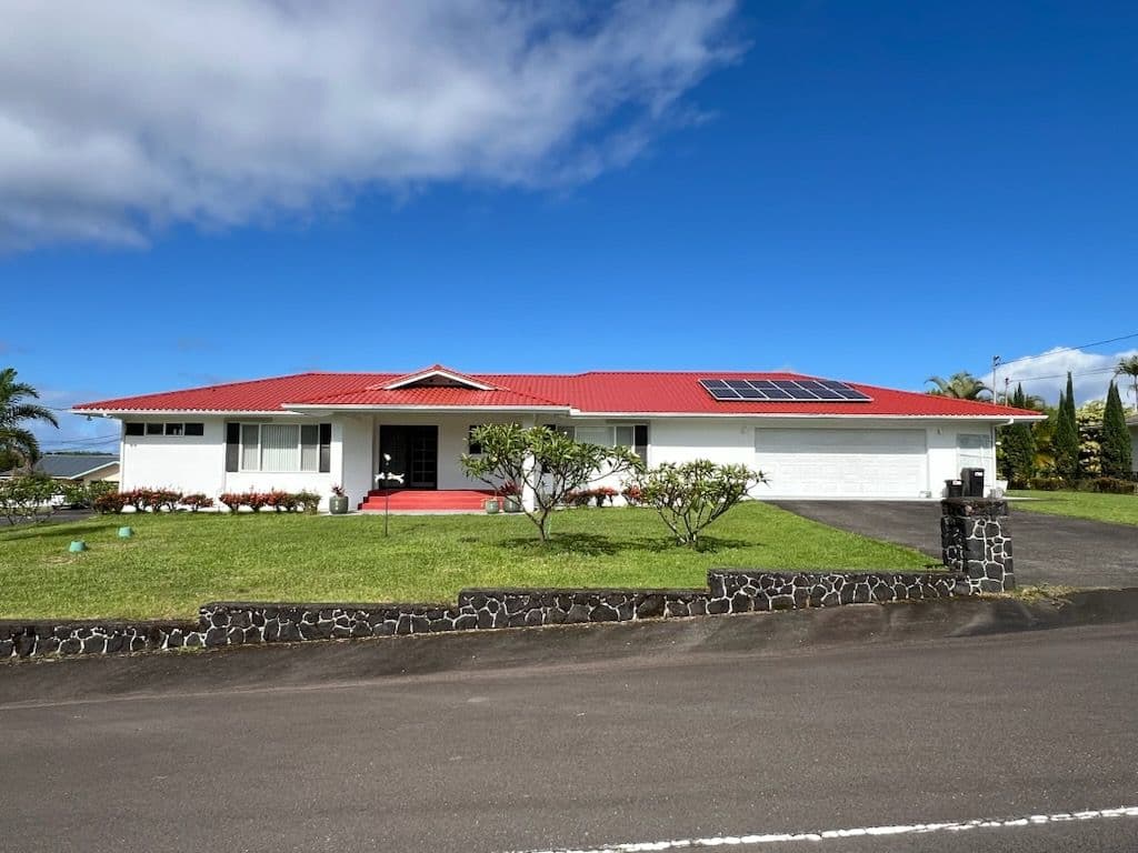 Gallery photos for Stunning Roof Makeover in Hilo HI: Image #2