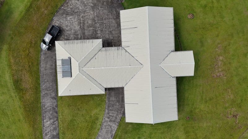 Impressive Roof Restoration in Hakalau Hawaii image