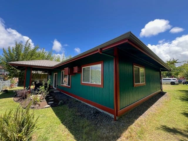 Gallery photos for Stunning Exterior Transformation in Hawaiian Paradise: Image #3