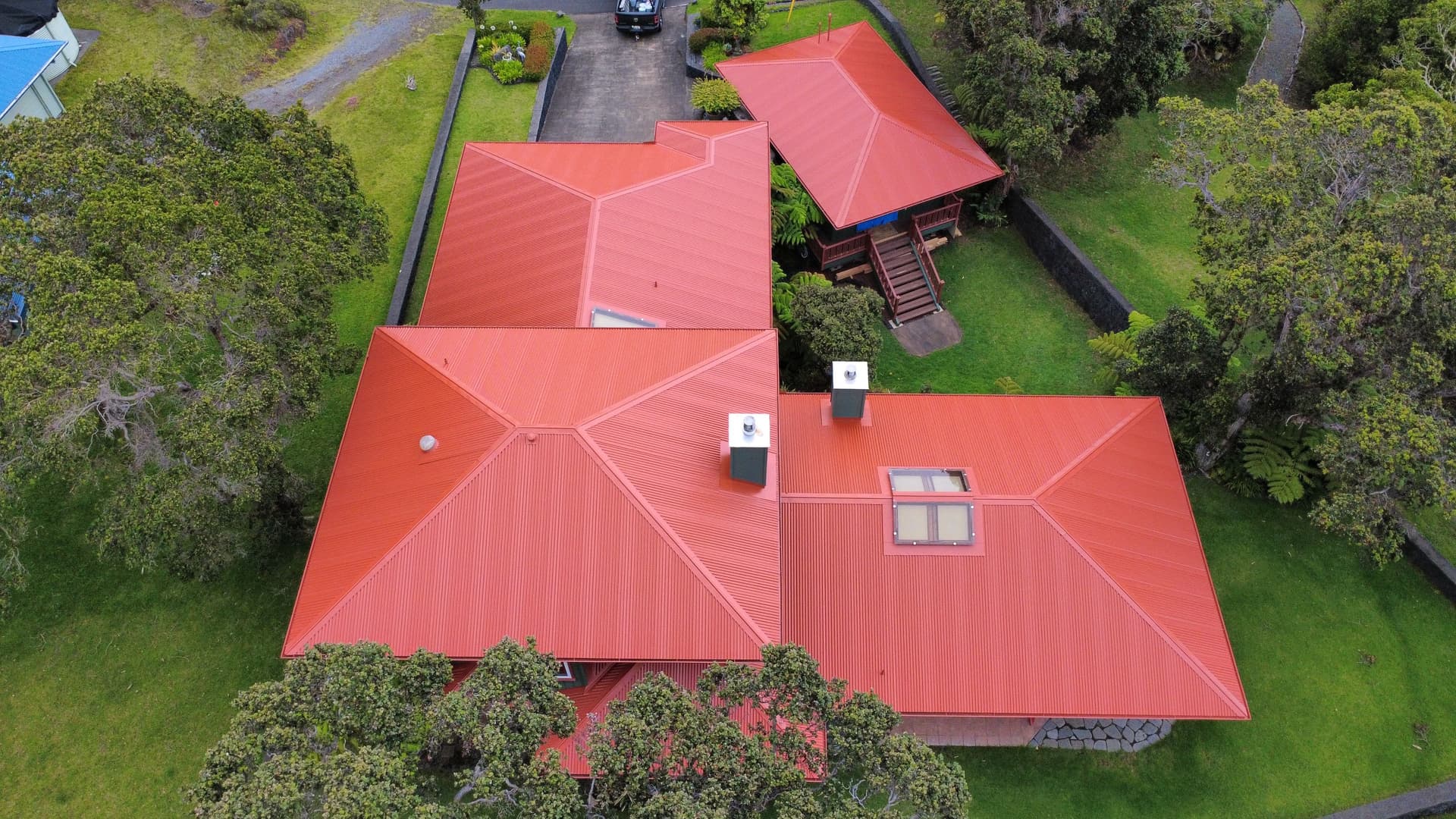 Gallery photos for Big Island Metal Roof Washing, Rust Treatment and Full Repaint: Image #8