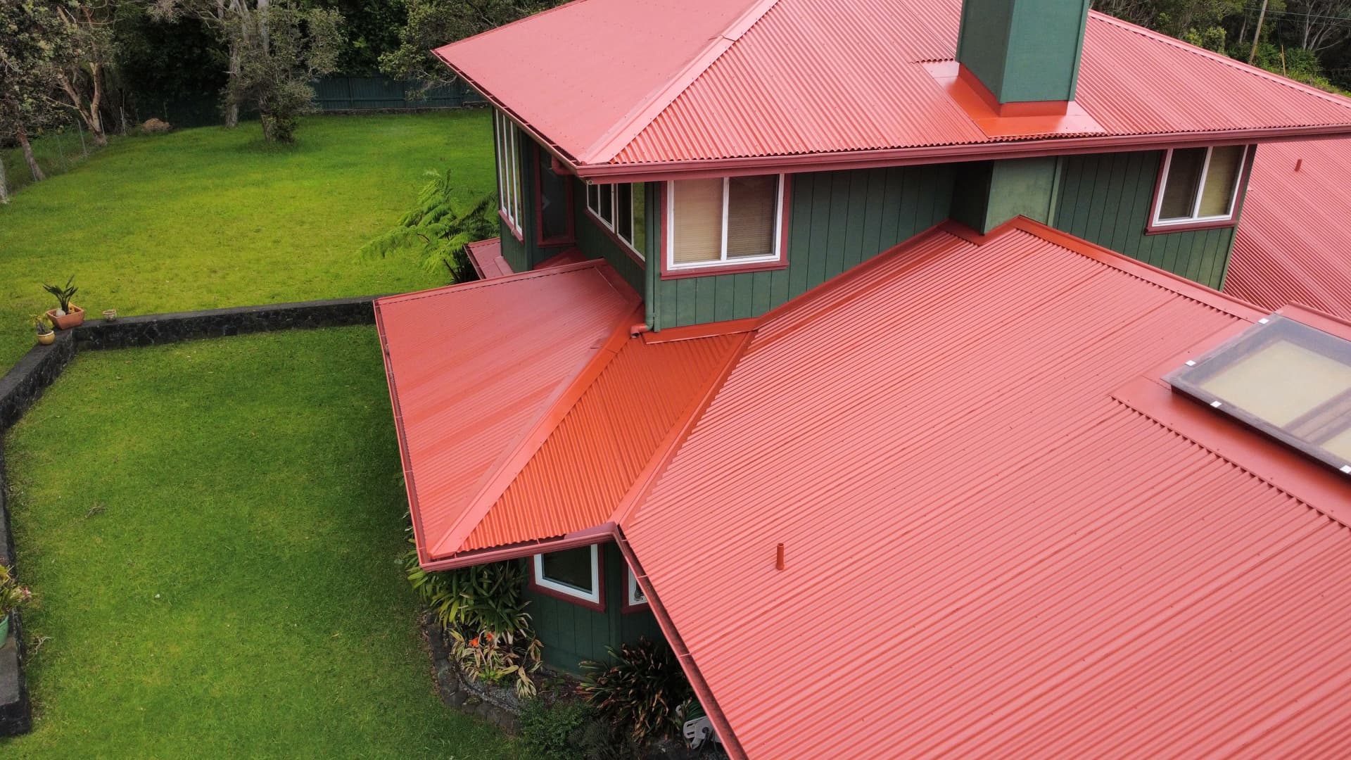 Gallery photos for Big Island Metal Roof Washing, Rust Treatment and Full Repaint: Image #3