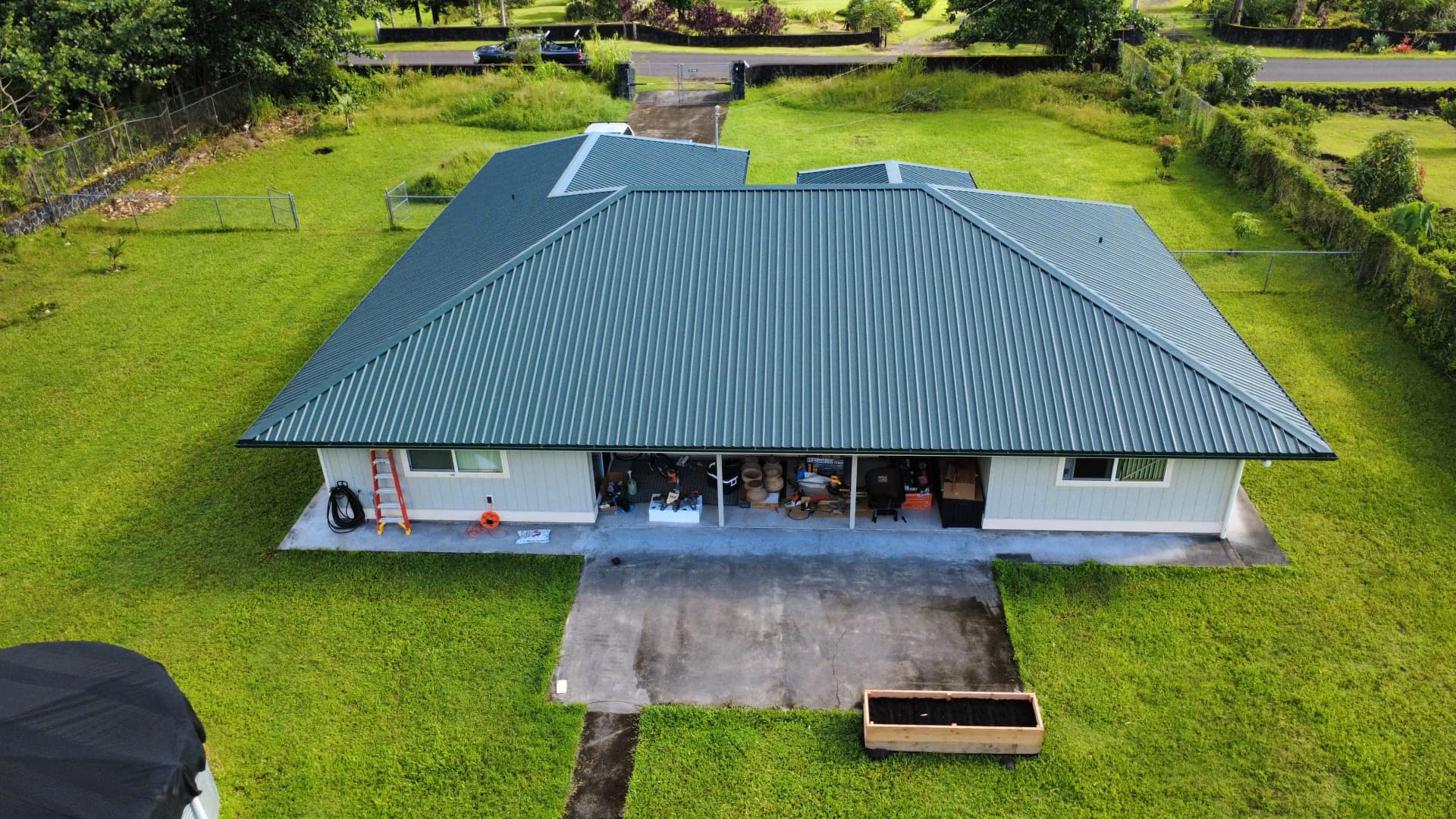 Gallery photos for Hawaii Metal Roof Restoration That Actually Holds Up: Image #6